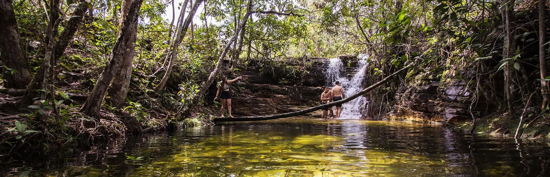 1ª Cachoeira - Portão do Dragão